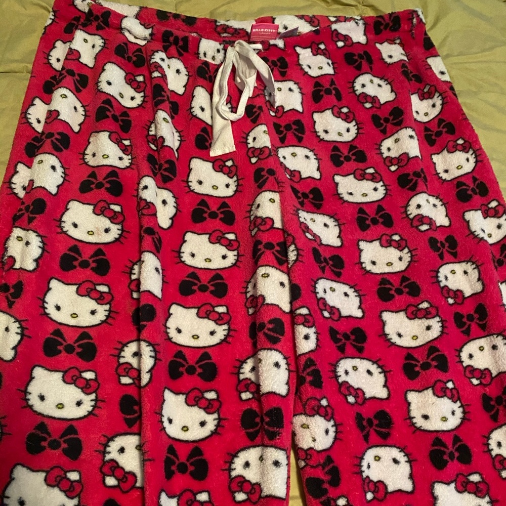 Over sized hello kitty sleep pants